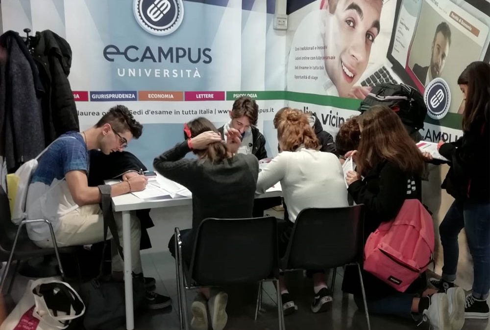 eCampus al Salone Italiano dell'Educazione ABCD+Orientamenti a Genova