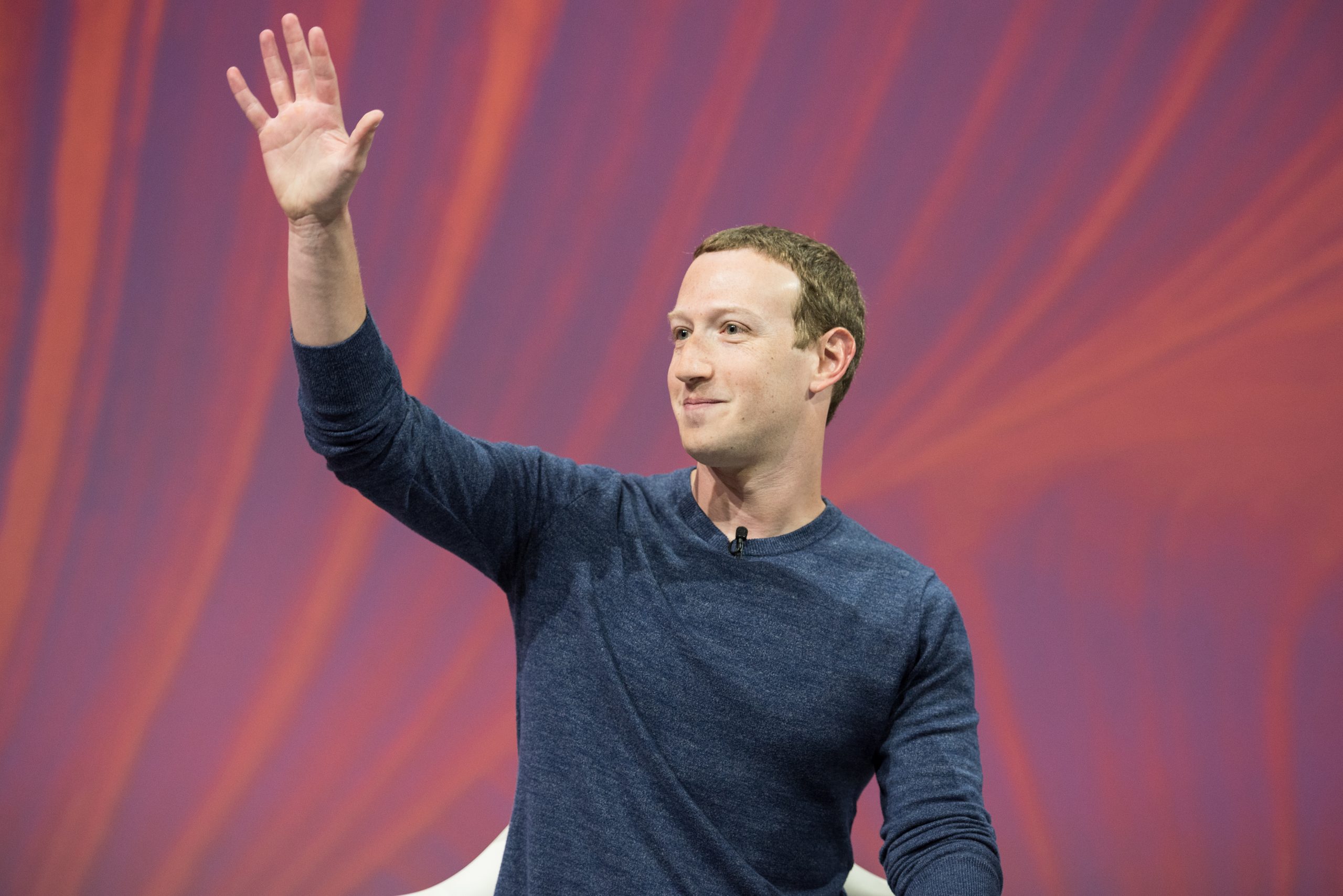 Dipendenti contro Zuckerberg: limitare le fake news dei politici su Facebook