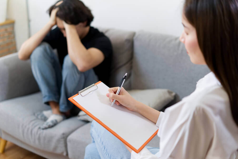 bonus psicologo psicologa al lavoro con paziente