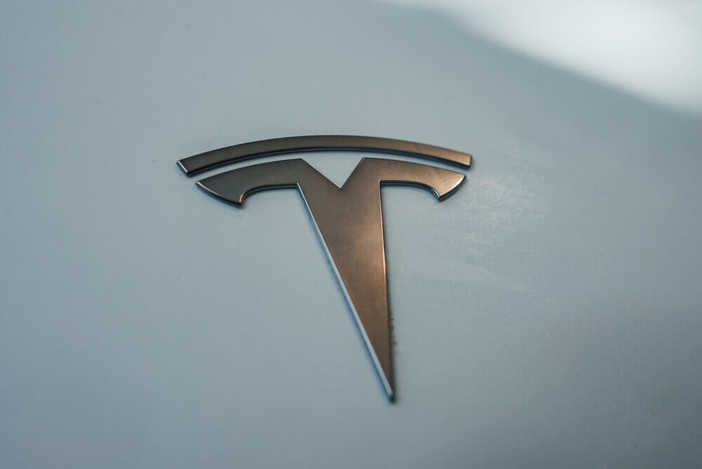 logo tesla per rappresentare record di risultati tesla 2021