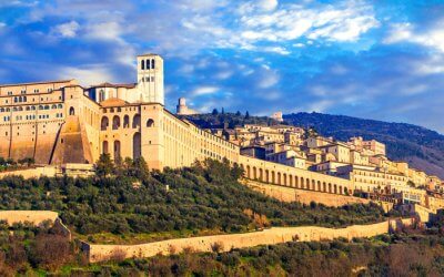 Assisi, riaperta la porta dell’antico Vescovado da cui San Francesco passò