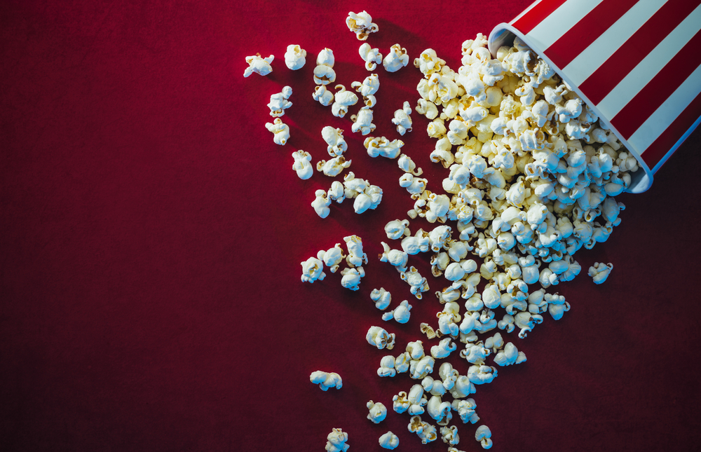 popcorn rovesciato al cinema