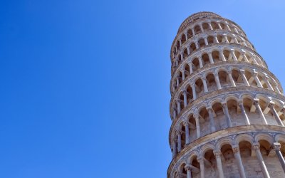 “La Torre allo specchio”, la mostra per celebrare gli 850 anni della Torre di Pisa
