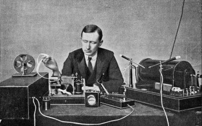 Documenti, fotografie, filmati d’epoca e installazioni interattive per la mostra dedicata a Guglielmo Marconi a Roma