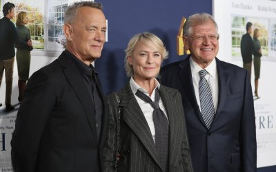 Tom Hanks e Robin Wright tornano insieme sullo schermo. Furono i protagonisti di “Forrest Gump”, oggi recitano in “Here”