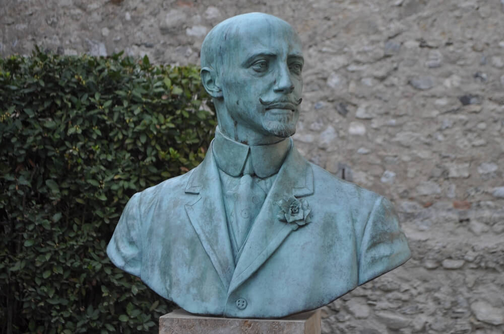 busto di gabriele d'annunzio