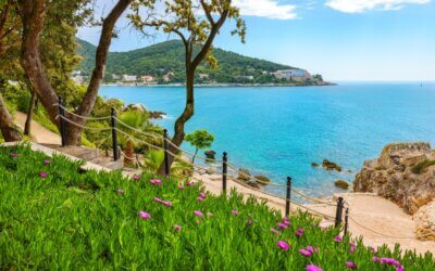 Il segreto della longevità? Vivere vicino al mare