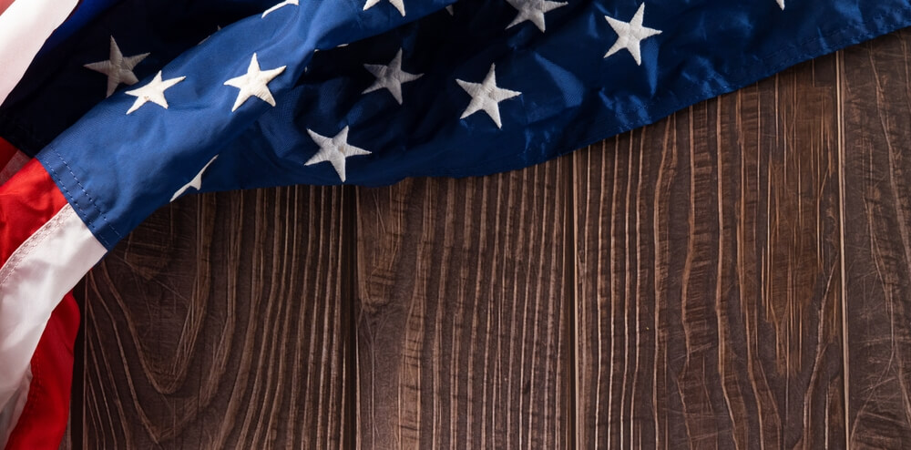 Happy,Presidents,Day.,Usa,Flag,On,Brown,Old,Wooden,Background Stelle bandiera USA su parete di legno
