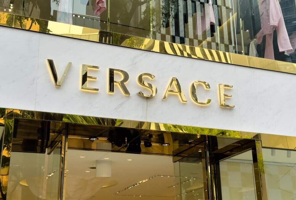 “Terra Mater”, a Reggio Calabria la mostra omaggio a Gianni Versace