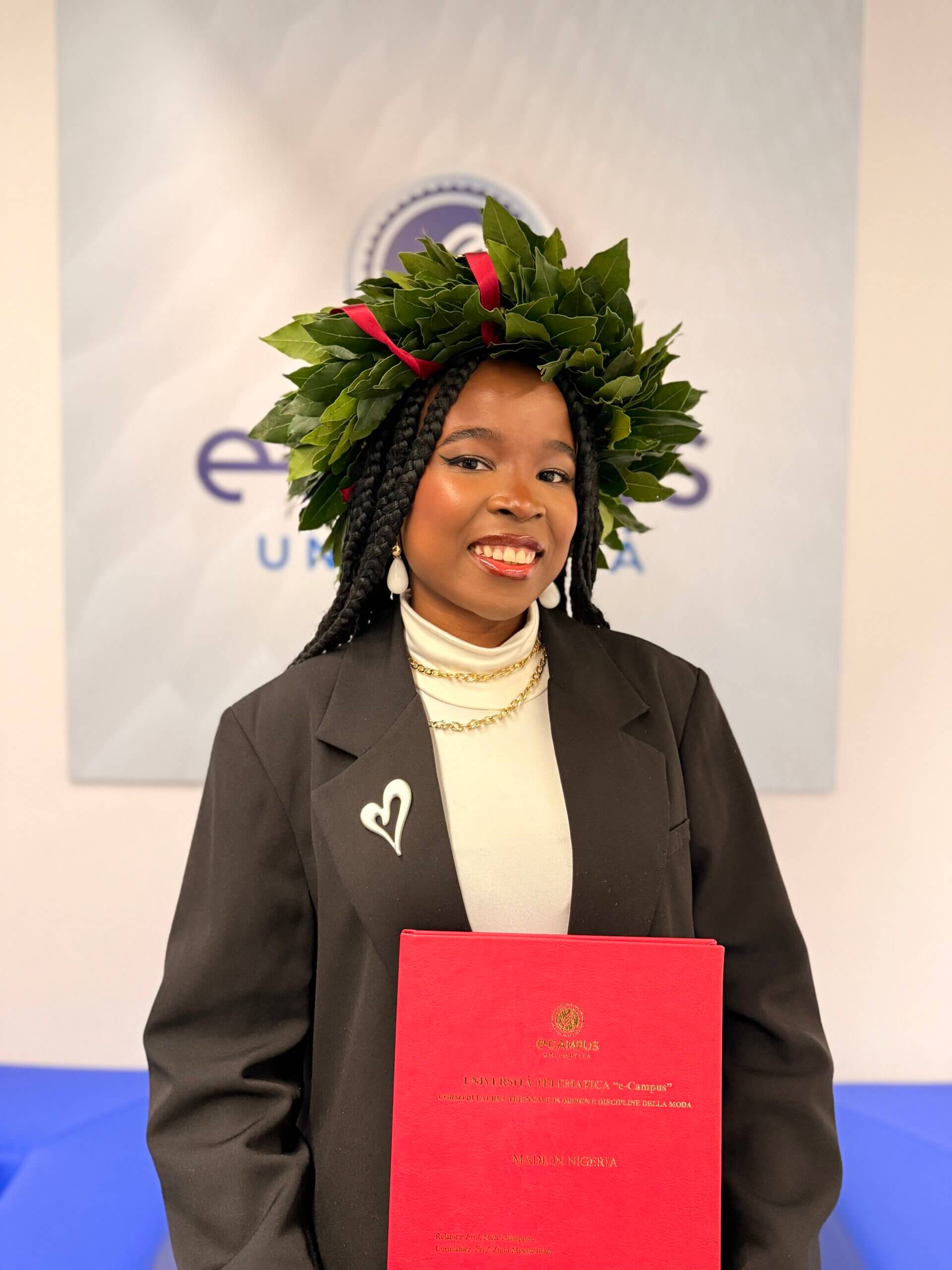 IMG_3358 Naomi Ahanonu laureata in design e discipline della moda a università eCampus