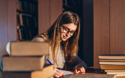 Meglio studiare la mattina o la sera? Cosa dice davvero la scienza