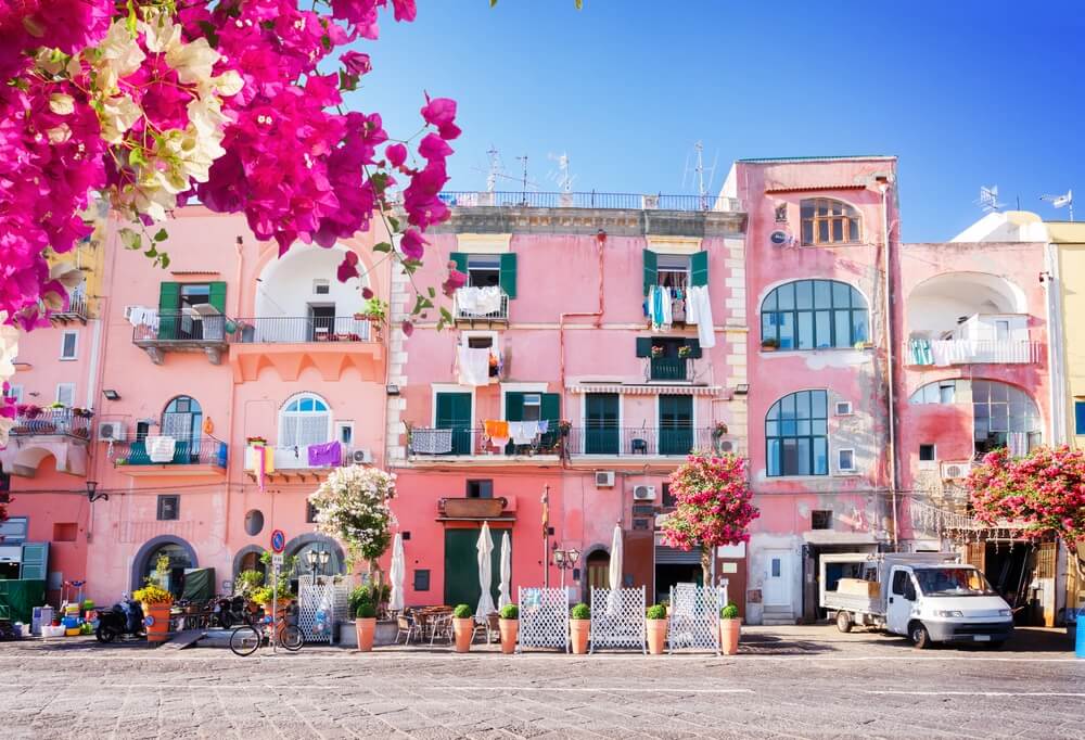 Edifici colorati sull'isola di Procida