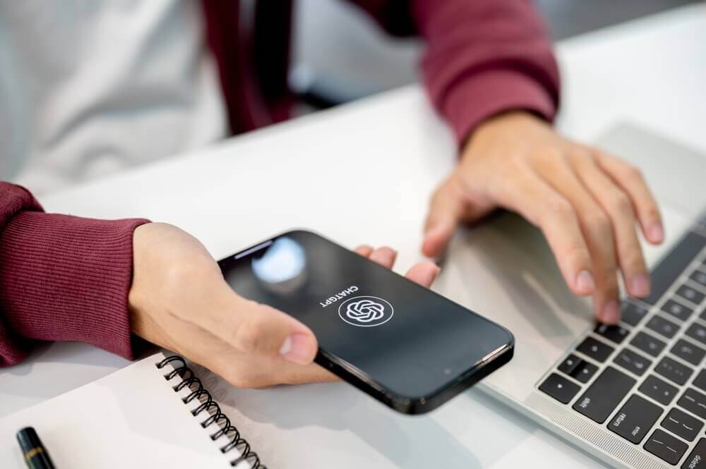 studente usa chatgpt per rappresentare come studiare con AI