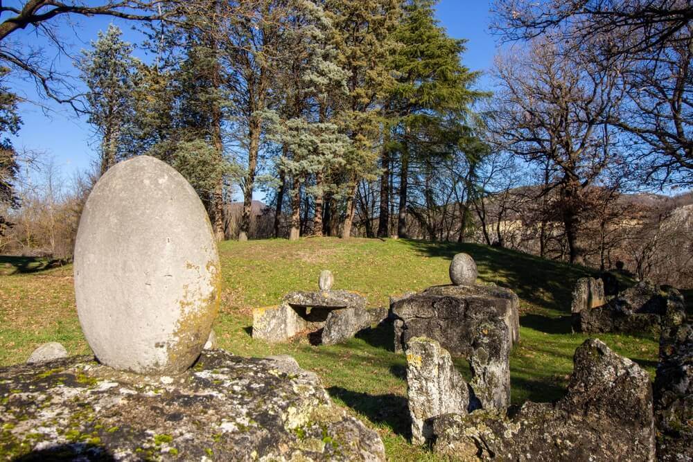 shutterstock_2107642808 parco del museo nazionale etrusco di marzabotto