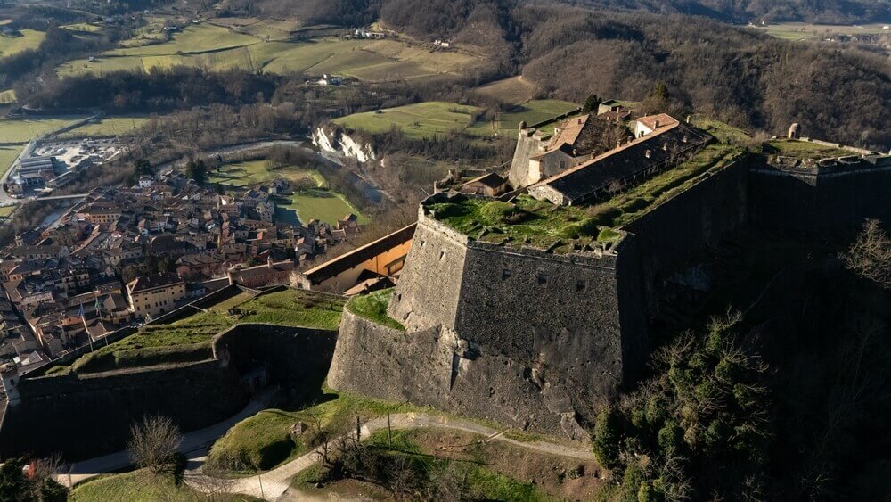 vista dall'alto del forte di gavi