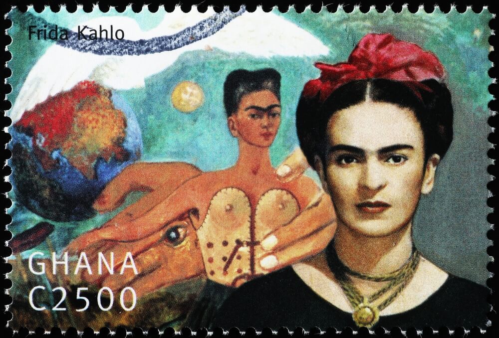 Milan,,Italy,-,September,22,,2022:,Paintings,By,Frida,Kahlo francobollo del Ghana con Frida Kahlo