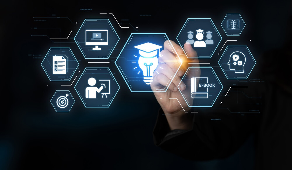 Tecnologia dell'istruzione, apprendimento digitale, sistemi di formazione e sviluppo delle conoscenze. Video e-learning futuristico, e-book e insegnamento. Istruzione online, edtech e sviluppo di competenze